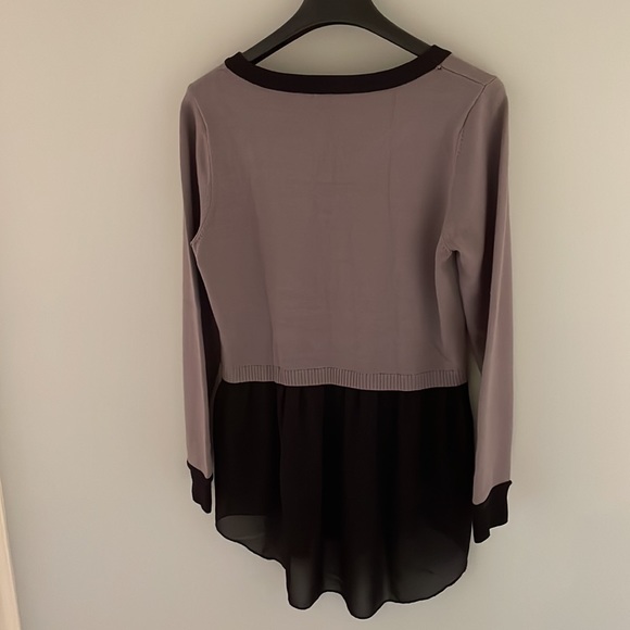 2 tone sweater - Picture 3 of 3